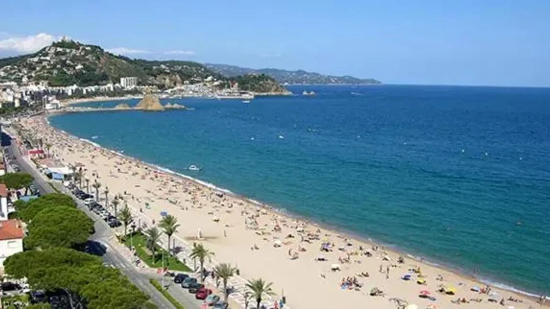 Charming Apartment In Blanes - Sea View And Pool