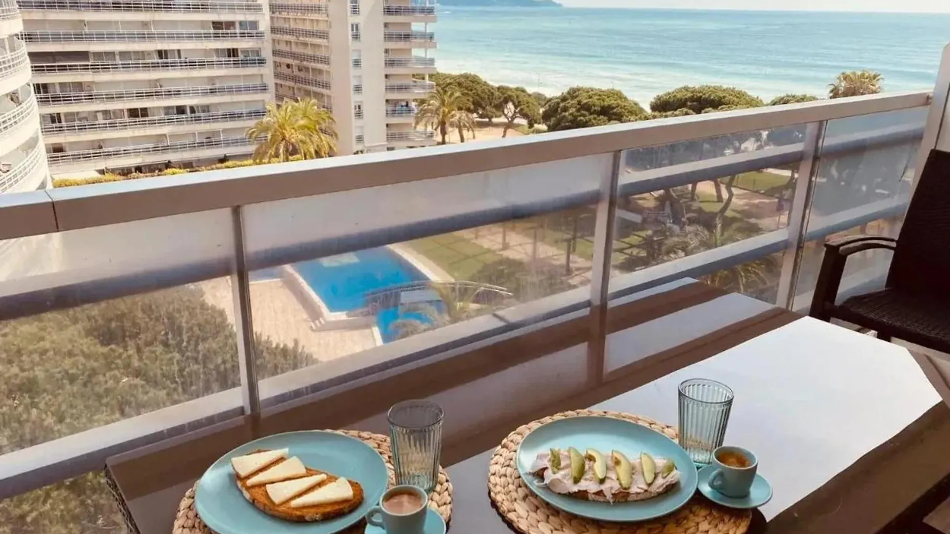 Charming Apartment In Blanes - Sea View And Pool